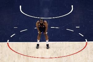 一言为定！卢：球队希望新赛季减轻哈登的使用率和比赛负荷！